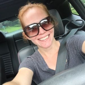 Meet your Posher, Helen